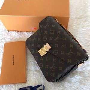 🎁Brand New Louis Vuitton Pochette Metis